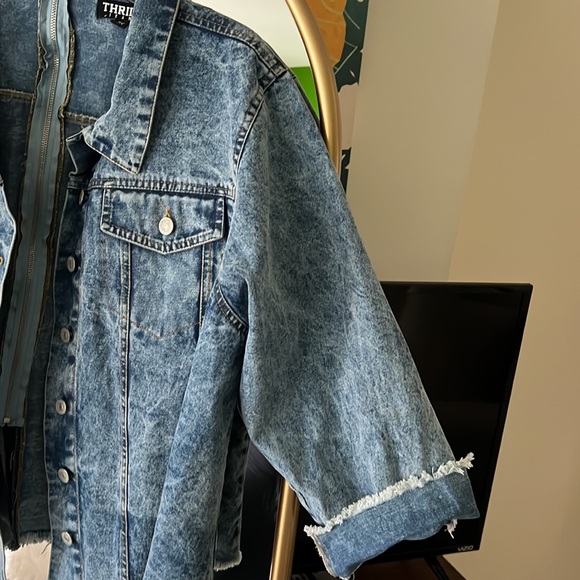 Thrill Jean Jacket - Picture 3 of 8